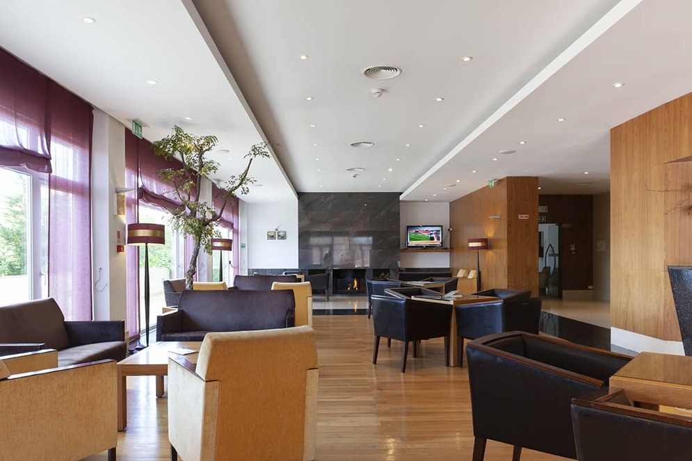 Fonte: Hotel Lusitânia | hall