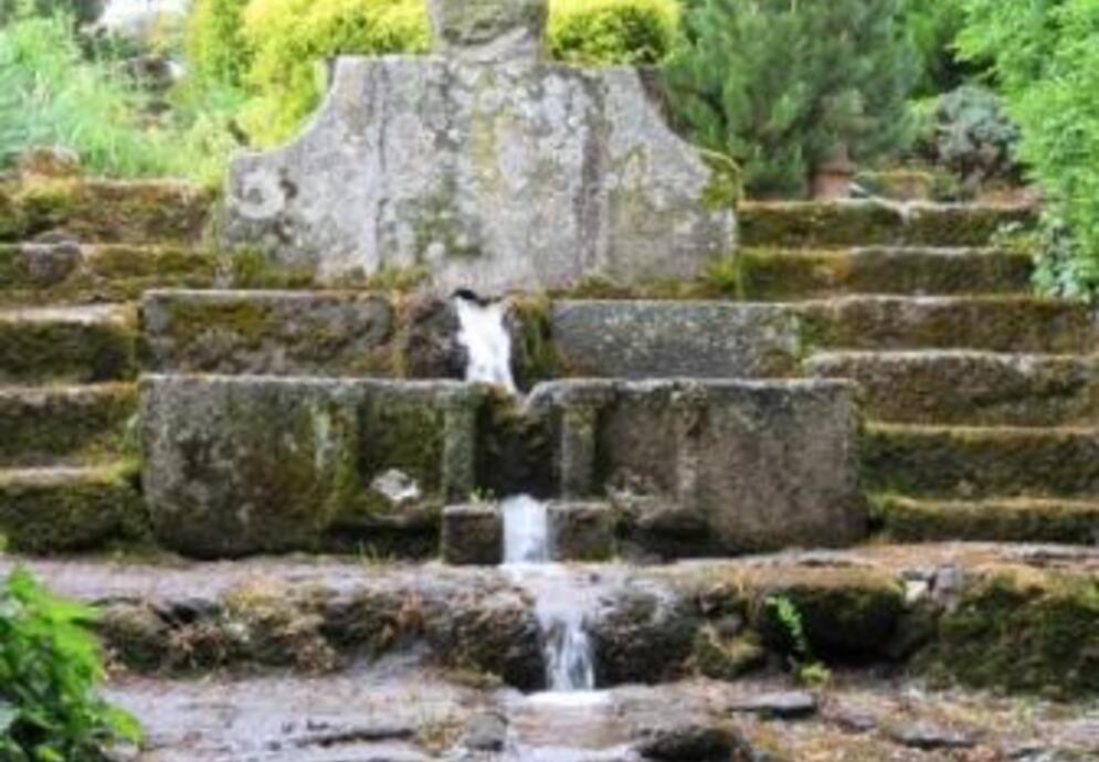 fonte: quinta de são miguel