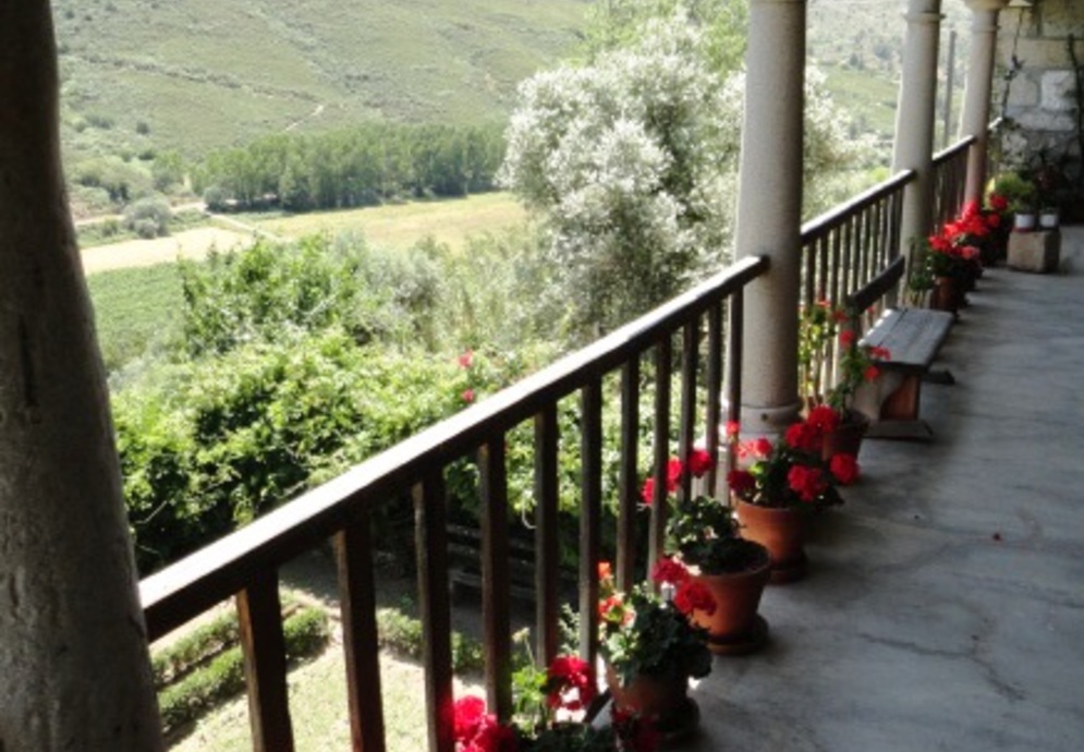 fonte: quinta de são miguel