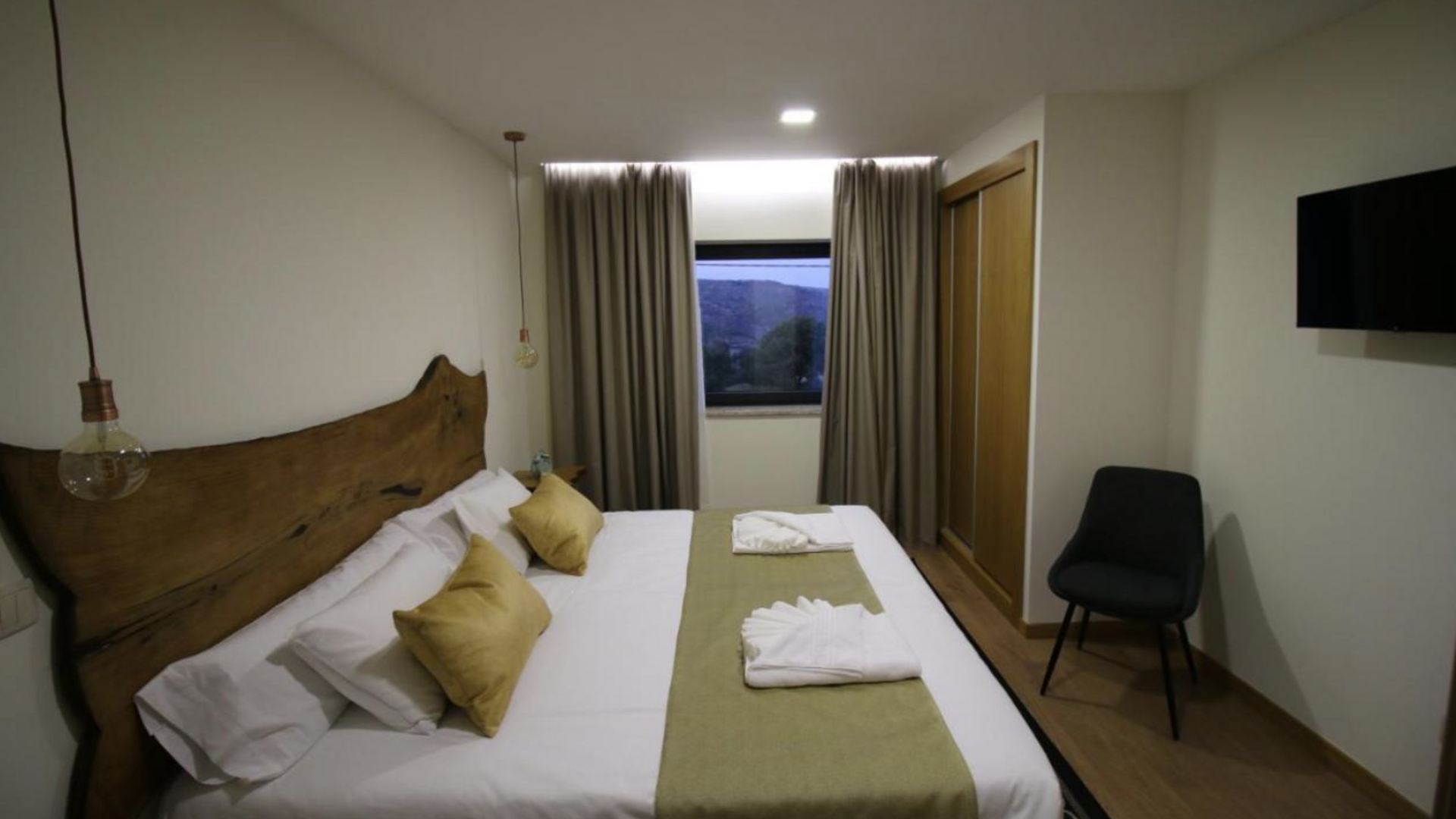 Afonso´s House and Rooms (Videmonte);