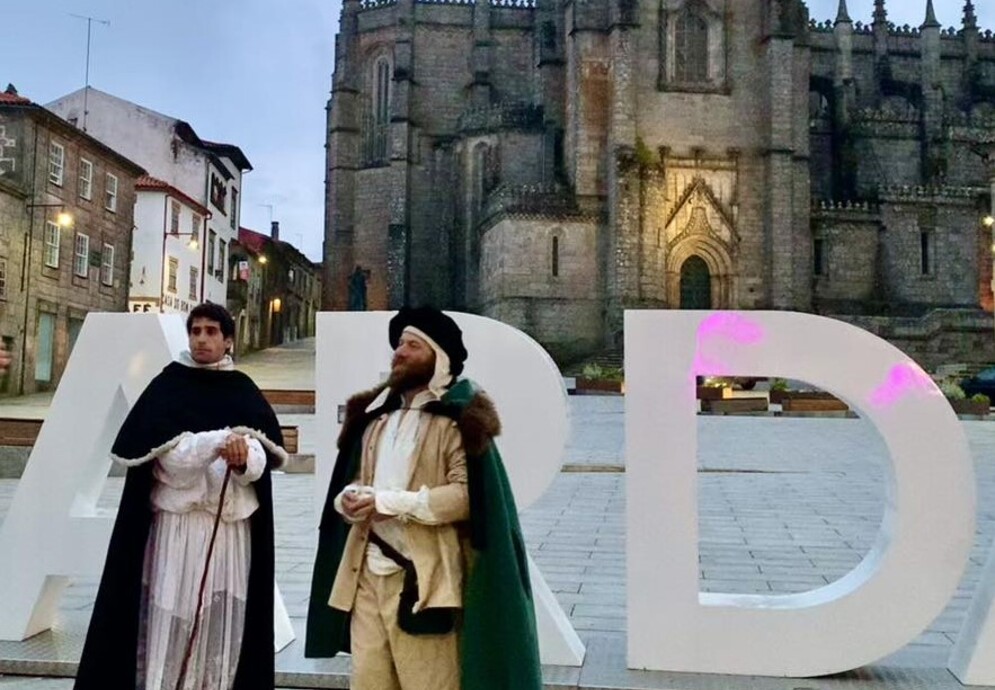 visita encenada