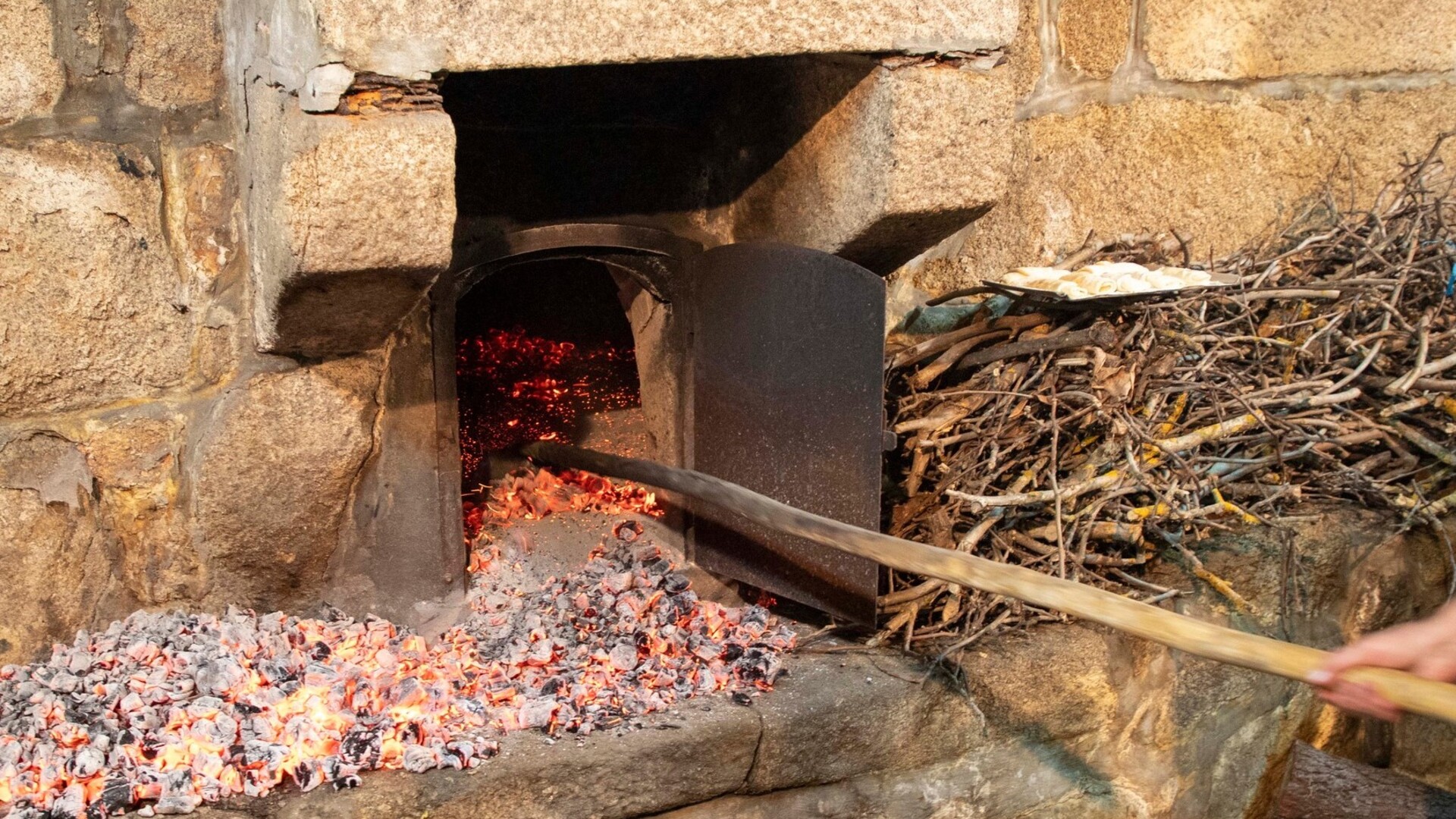 Community oven