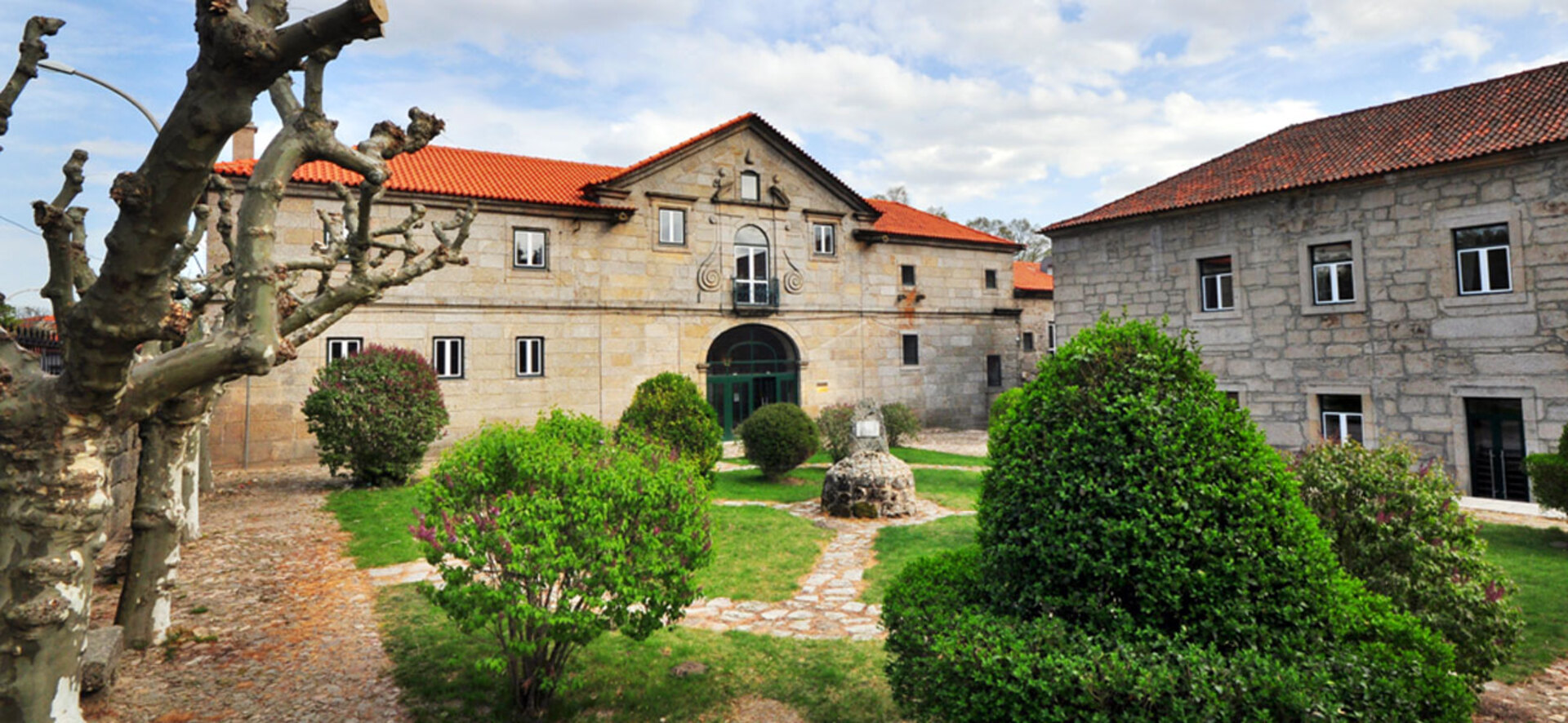 Antigo Convento de São Francisco (Former Convent of Saint Francis)