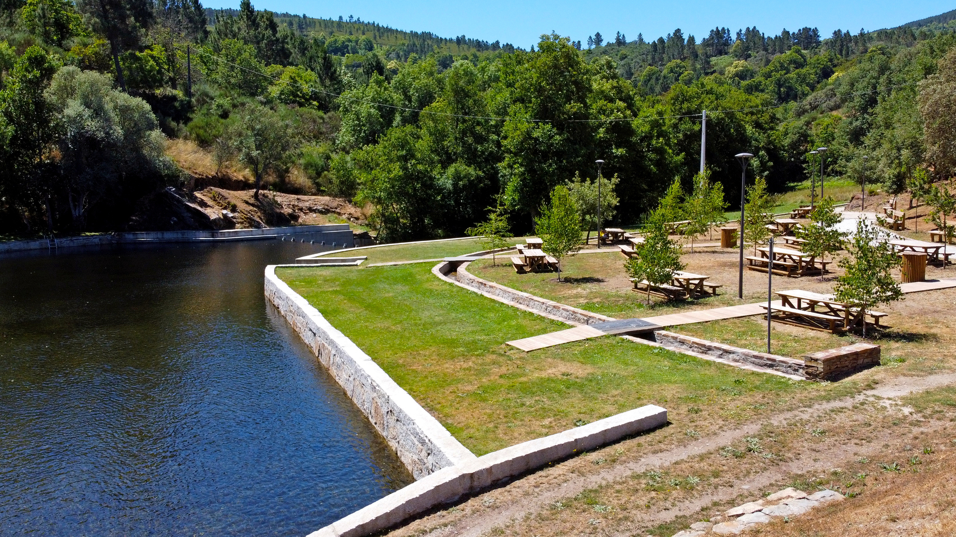 praia fluvial quinta da taberna;