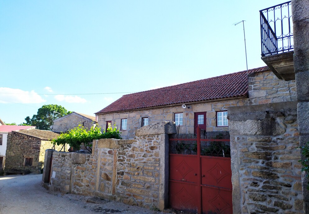 fonte: rochoso