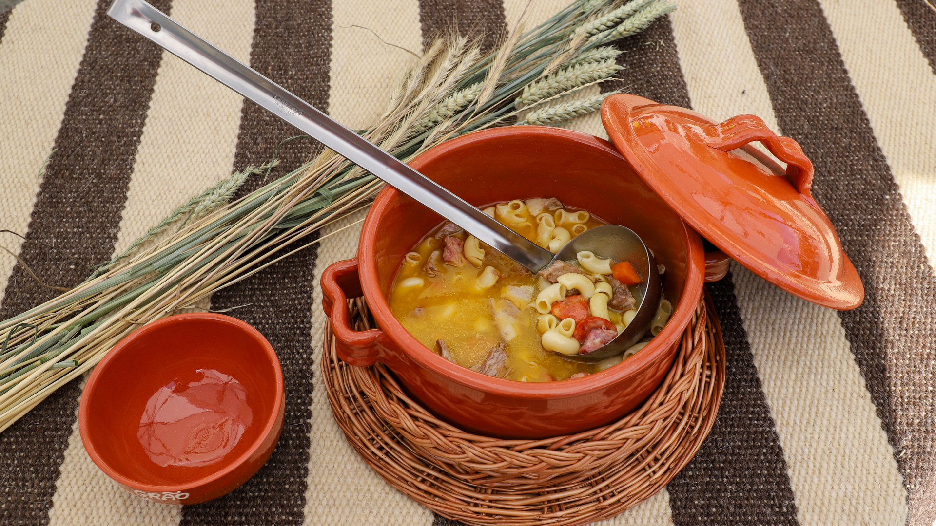 Caldo de Grão da Guarda;